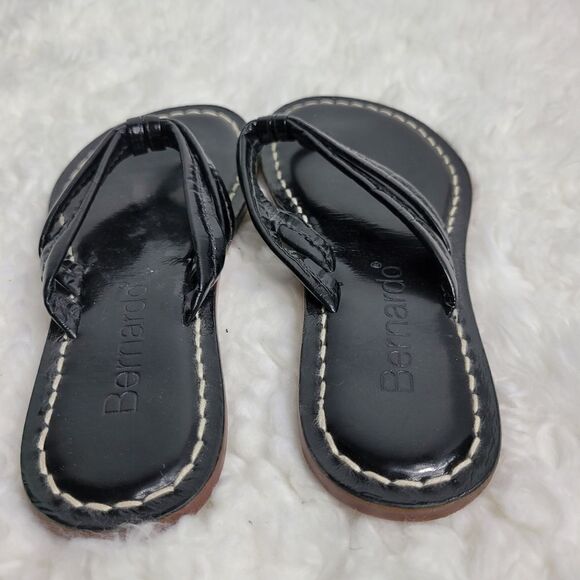 Bernardo Miami Women's Size 6 Black Leather Sandals Shoes - Picture 4 of 9
